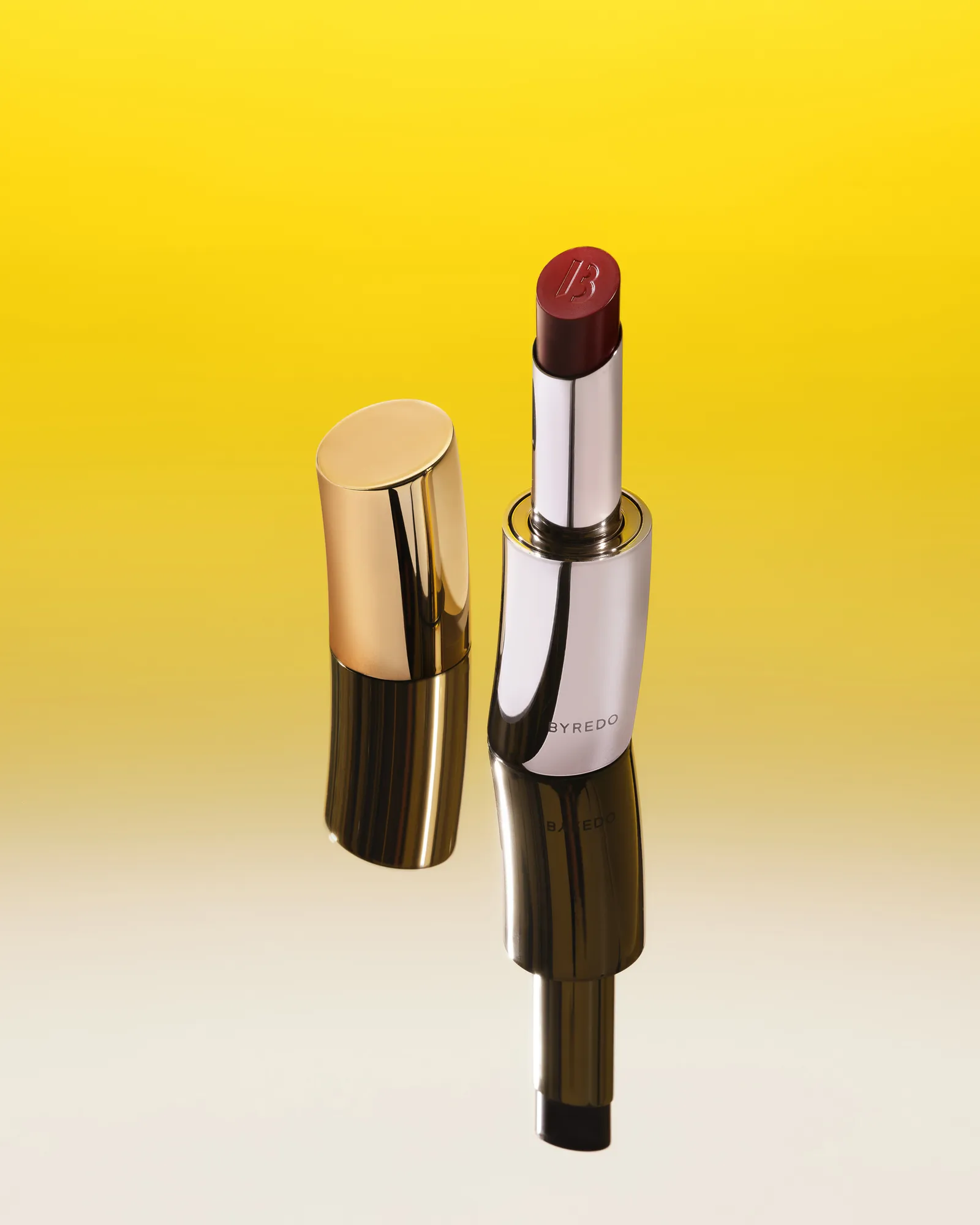 selfridges juno beauty shot 02 byredo 131 139 v1 c - beauty product photography